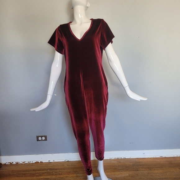 Smash and Tess Sunday Romper in Merry Merlot, VGUC, Size S - Picture 2 of 7